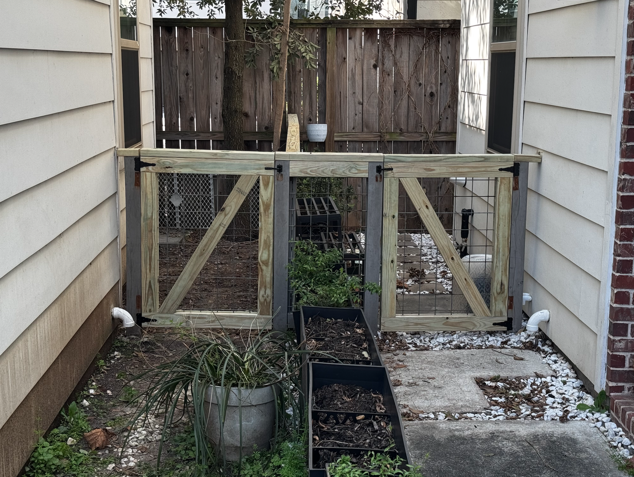 Second gate